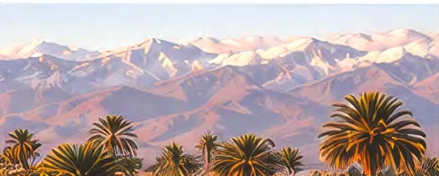 Chaîne de l'Atlas enneigée à l'horizon depuis la région de Marrakech
